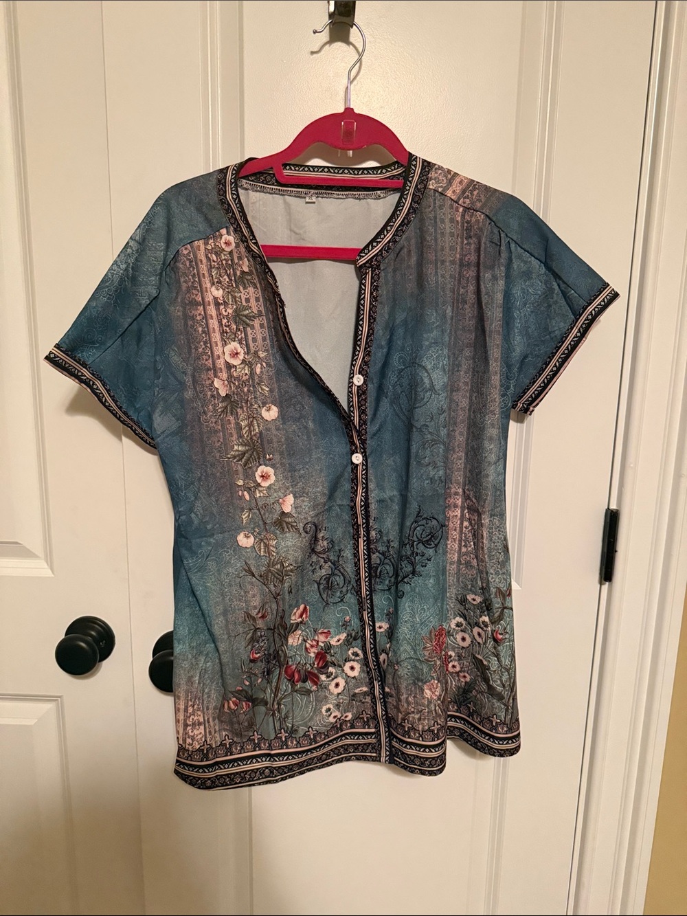 Women's Blue Floral Button-Front Top